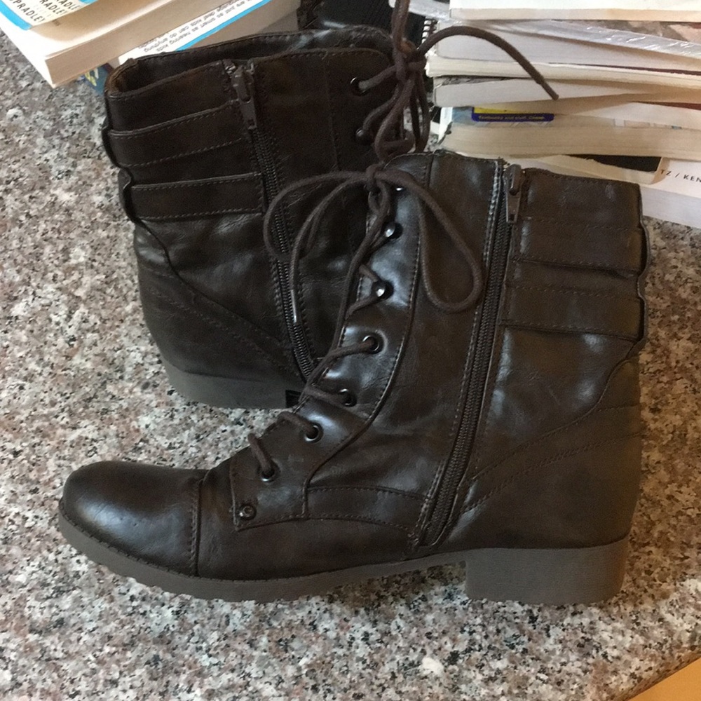 Brown Guess Boots